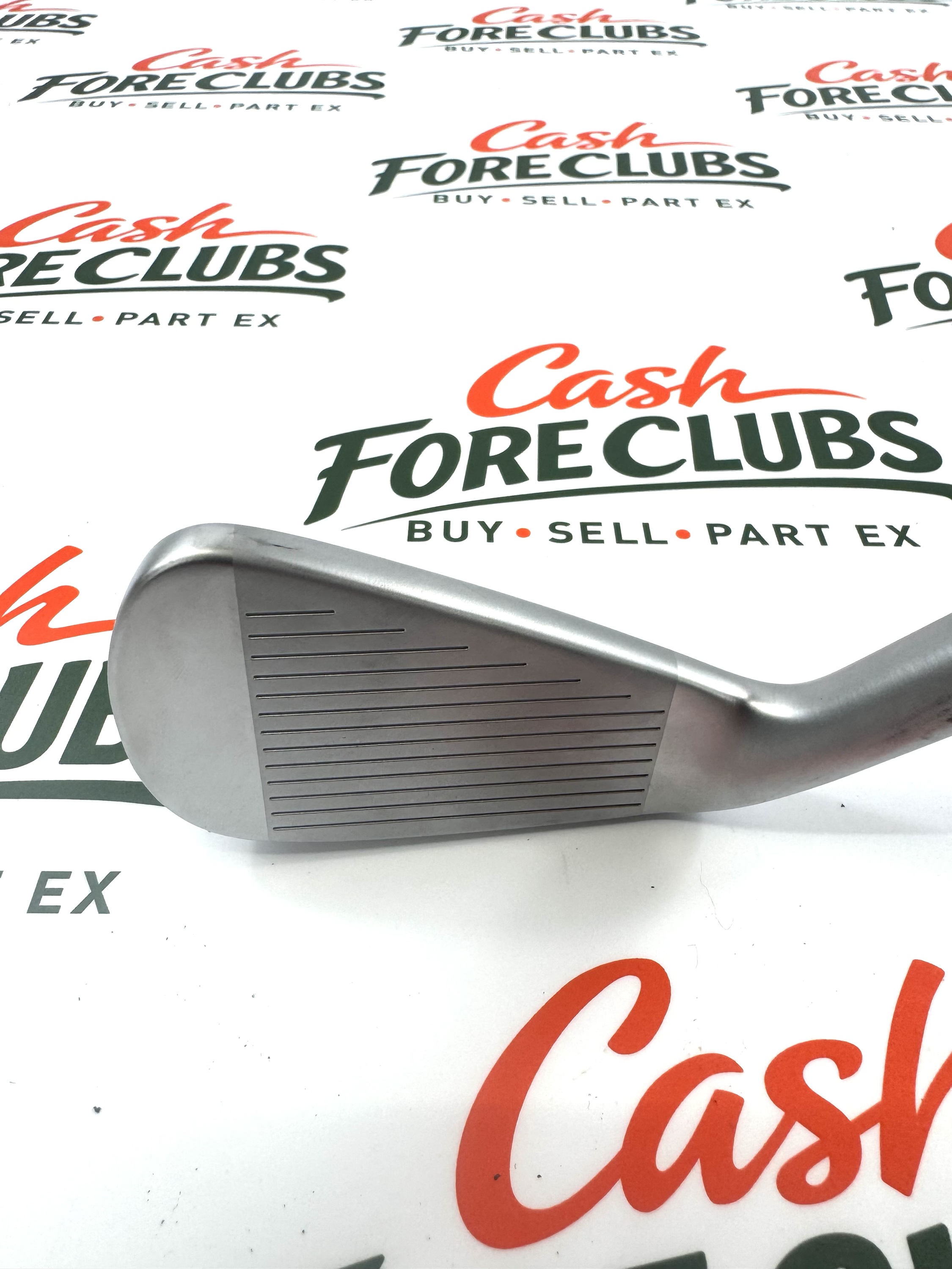 TaylorMade P790 4 IRON 2023 - Image 2