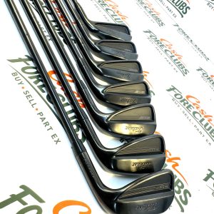 Titleist T100 IRONS 4-PW BLACK EDITION 2023